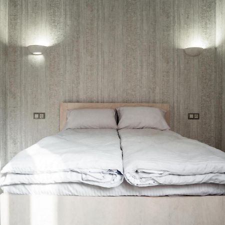 Bonvenon Capsule Hostel エレバン エクステリア 写真