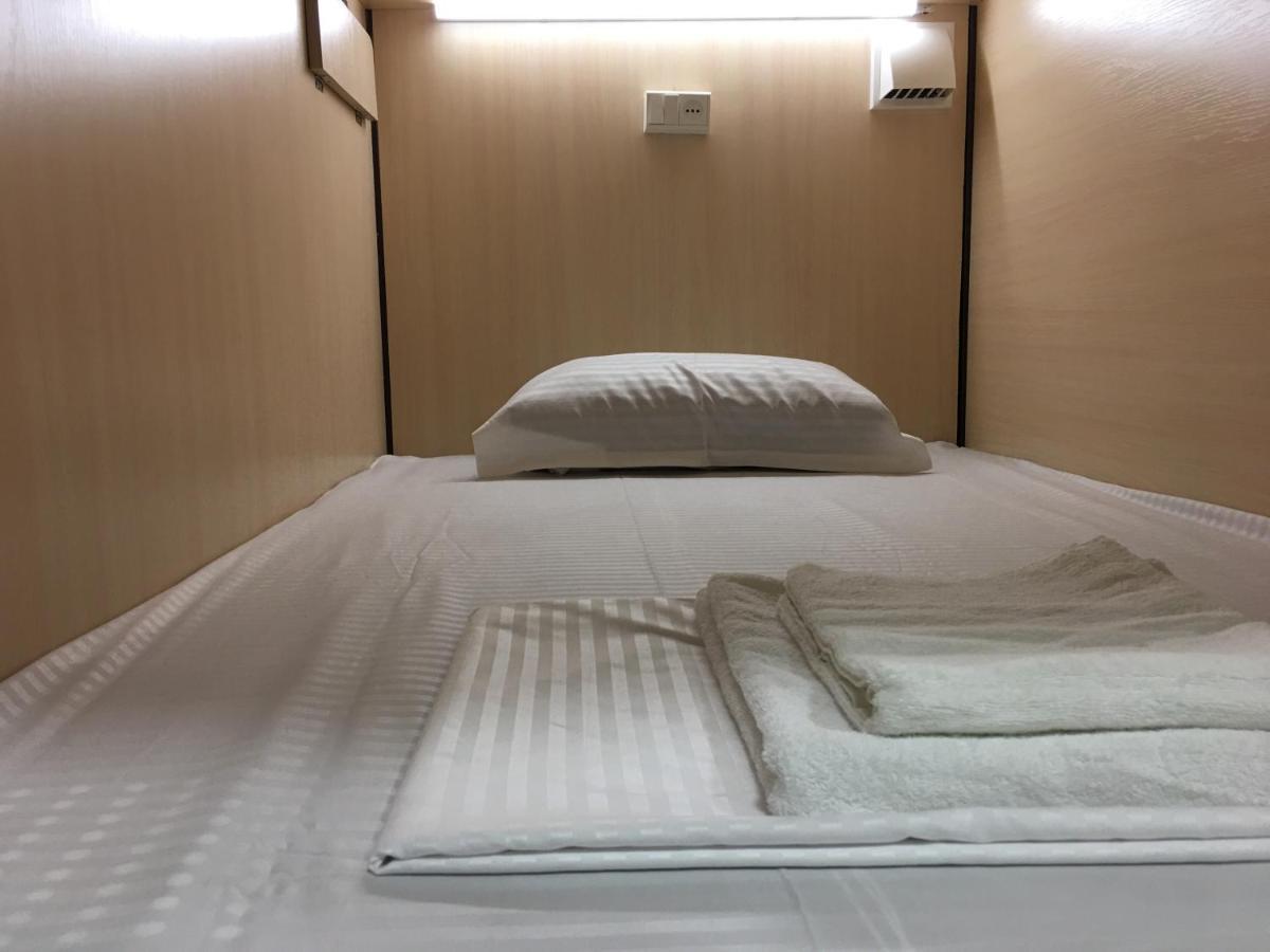 Bonvenon Capsule Hostel エレバン エクステリア 写真